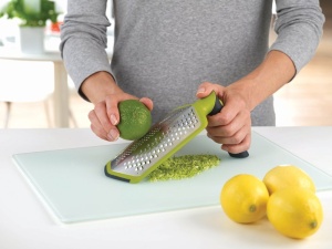 Razatoare 2-in-1 Joseph Joseph Twist grosiera si fina verde - Img 2