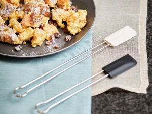 ROSLE Razuitor de aluat spatula de aluat de inalta calitate ca ajutor pentru coacere si gatit silicon rezistent la uzura alb 26 cm otel inoxidabil 181 - Img 3