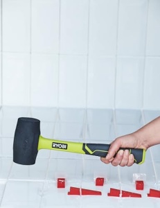 RYOBI Ciocan de cauciuc cu maner din lemn de hickory, negru, 450 de grame RHHM450 - Img 2