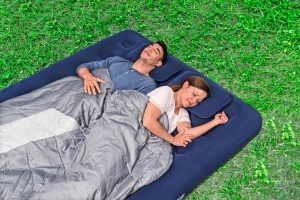 Saltea gonflabila Bestway 203 x 152 x 22 cm cu pompa manuala si perne incluse - Img 9