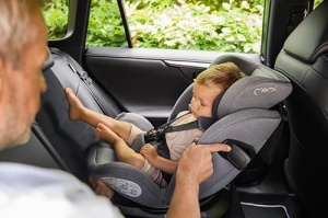 Scaun auto pentru copii MoMi EMI, 0-12 ani, 360 rotativ, ISOFIX, 3-36 kg - Img 15