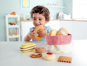 Set de joaca Hape E3168 Brotkorbchen - Produse de patiserie din materiale moi - Img 10