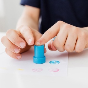 Set de stampile Paw Patrol 12 modele colorate auto-cerneala cadou pentru copii - Img 3