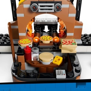 Set LEGO City Pizza cu Vehicule - 60496, 494 piese, 5 minifigurine - Img 2