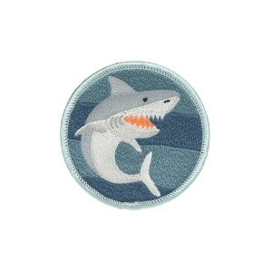 Set Patches si Pandantiv LASSIG Shark Ocean Edition, 3 piese, design creativ - Img 6