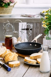 Tigaie din aluminiu Monix M741228, 28 cm, neagra, antiaderenta - Img 6