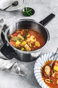Tigaie rapida Fissler Vitaquick Premium 2,5 L, inox, 22 cm, inductie - Img 3