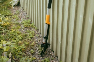 Unelte de gradinarit - Fiskars Unkrautstecher ergonomic, 1100g, inox, negruportocaliu - Img 4