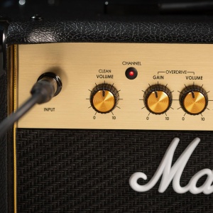 Amplificator de chitara Marshall MG15GR, 15W, 2 canale, negru si aurie - Img 3