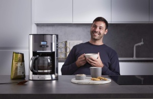 Aparat de cafea Russell Hobbs [Temporizator digital, cap de dus pentru extractie si aroma optime] Geo Stainless Steel Grey (max 12 cani, ulcior de sticla de 1,5 l, placa de incalzire, 1000W) Filtru de cafea 25270-56 - Img 6