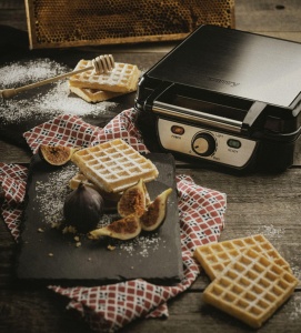 Aparat de facut waffles Camry CR 3025 1500W Placi antiaderente Termostat reglabil - Img 7