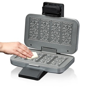 Aparat pentru biscuiti Cloer 6119 600 W 4 forme Spekulatius strat antiaderent argintiu - Img 4