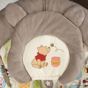 Balansoar pentru bebelusi Disney Baby Winnie the Pooh Vibratii Melodii Suport detasabil - Img 5