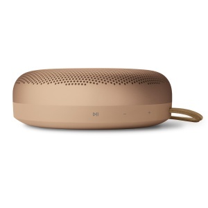 Boxa Bluetooth Bang Olufsen Beosound A1 (3. Gen) - Culoare Honey Tone, IP67, 24 Ore Autonomie - Img 4