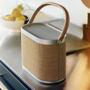 Boxa portabila Bang Olufsen Beosound A5, 360 sunet, design elegant din lemn - Img 5