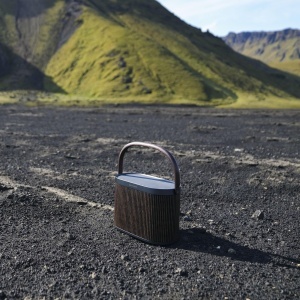 Boxa portabila Bang Olufsen Beosound A5 - Sunet 360, Lemn Stejar Inchis - Img 11