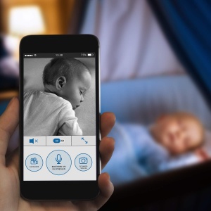 Camera video pentru supraveghere bebelusi Reer IP BabyCam HD functie nocturna alb - Img 8
