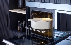 Caserola din fonta Fissler Moments, 20 cm, alba, cu capac AromaStar - Img 7