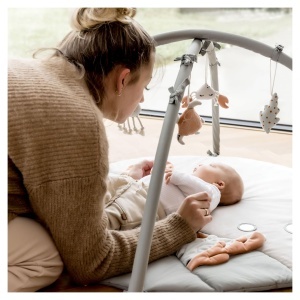Covor de joaca Hauck Relax N Watch, cu arc, pentru bebelusi, multifunctional - Img 2
