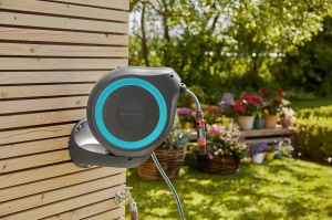 Cutie de furtun Gardena RollUp M, 20m, turcoaz, cu suport de perete - Img 6