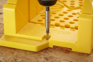 Cutie de taiere STANLEY 1-20-600 cu feronerie, sistem de blocare si design durabil - Img 6