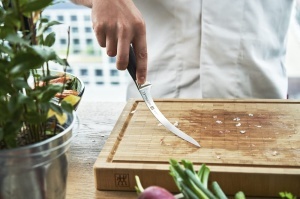Cutit de filetat ZWILLING Vier Sterne, 18 cm, otel inoxidabil, maner ergonomic - Img 4