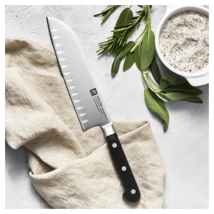 Cutit Santoku ZWILLING Professional S, 18 cm, otel inoxidabil, maner plastic negru - Img 4