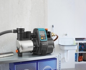 Dozator de apa menajera Gardena Premium 6000/6E LCD Inox: Pompa de apa menajera cu debit de 6000 l/h, motor de 1300 W, cu afisaj LC, carcasa pompa din otel inoxidabil de inalta calitate (1760-20) - Img 5