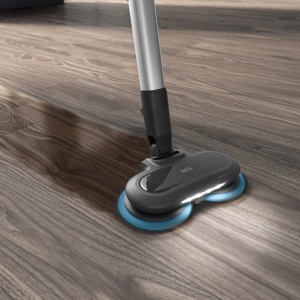 Duza de mop AEG AZE157 UltimatePower pentru aspirator fara fir AEG 8000 (duza pentru curatare umeda eficienta, functie de stergere, 2 tampoane de curatare rotative, sticla de pulverizare cu apa, lumina frontala LED, negru) - Img 6