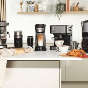 Espressor cafea Salter cu pompa de 15 Bar, rezervor detasabil de 1,6 l, cu spumator de lapte - Img 2