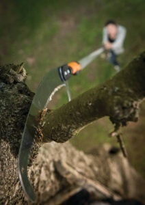 Feronerie pentru taiere Fiskars Wertastungssage, 55 cm, otel tratat, negruportocaliu - Img 3