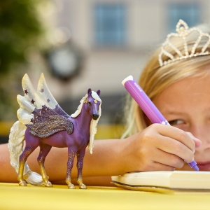 Figurina Schleich Pegasus Stute cu aripi lila, 13 x 4 x 13 cm - Img 3