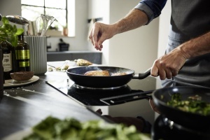 Fissler Essential Black Tigaie 28 cm Antiaderenta Ceramica Inductie - Img 5