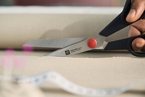 Foarfeca de croitorie ZWILLING Twin L 22 cm otel inoxidabil maner din plastic ranforsat negru-argintiu - Img 6