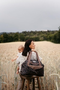 Geanta pentru scutece BEABA Sydney, 21 L, design leopard, cu suport de schimbare - Img 4