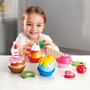 Hape E3157 - Cupcakes, Jucarii de bucatarie, multicolore - Img 2