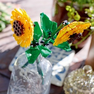 LEGO Botanicals 40524 Set Flori Artificiale - Decoratiune cu Floarea Soarelui pentru Copii 8 - Img 5
