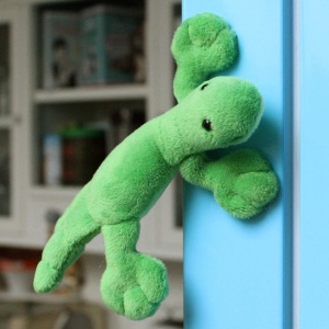 Magnet Gecko Lizzy - Schaffer 3548 - Plus moale, 11 cm, verde - Img 4