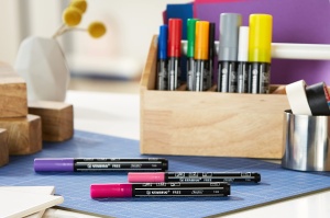 Marker acrilic STABILO FREE, set de 11 culori, 3 grosimi, pigmentat - Img 2