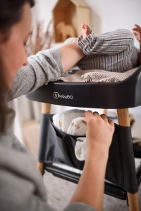 Masa de schimbat bebelusi babyGO ChangMe din lemn de fag, alba, cu roti mobile - Img 8