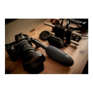 Microfon directional Sennheiser MKE 600 cu alimentare Phantom si baterie - Img 2