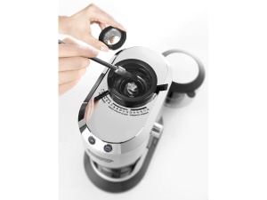 Moulineta de cafea DeLonghi KG520.M cu 18 setari, design elegant, otel inoxidabil - Img 3
