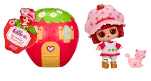 Papusa L.O.L. Surprise Loves Strawberry Shortcake Tots cu 7 Surprize, 6 Figurine, 2-Zimmer Spielset