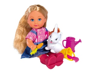 Papusa Simba Evi Love Cute Garden cu Cizme de Gradinarit si Accesorii 12cm