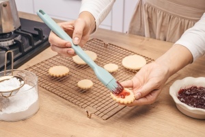 Pensula de bucatarie Dr Oetker Vintage Platinsilicon Pastel Verde rezistenta la temperaturi extreme - Img 2