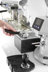 Recipient Hendi GN14 pentru zat cafea lemn inchis si otel inoxidabil bara silicon detasabila - Img 2