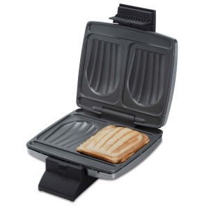 Sandwich maker Cloer 6235, 930 W, pentru 2 paine prajita intreaga, forma de coaja, mesaj optic de finalizare, infasurare cablu, carcasa din otel inoxidabil mat - Img 2