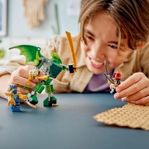 Set de Constructie LEGO Ninjago Lloyd Drachen-Mech Battle 71862, 81 piese, cu 3 figurine - Img 9