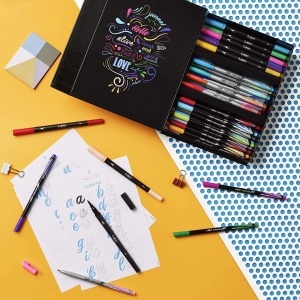 Set de Kalligrafie BIC Mein Handlettering, 44 piese, 20 Fineliner, 12 Pensule, Culoare Diversa - Img 2