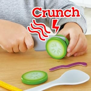 Set de salata Hape Set de salata de gradina, joc de imitatie de gatit din lemn pentru copii, ingrediente si accesorii pentru salata pentru obiceiuri alimentare sanatoase 1174340 - Img 4